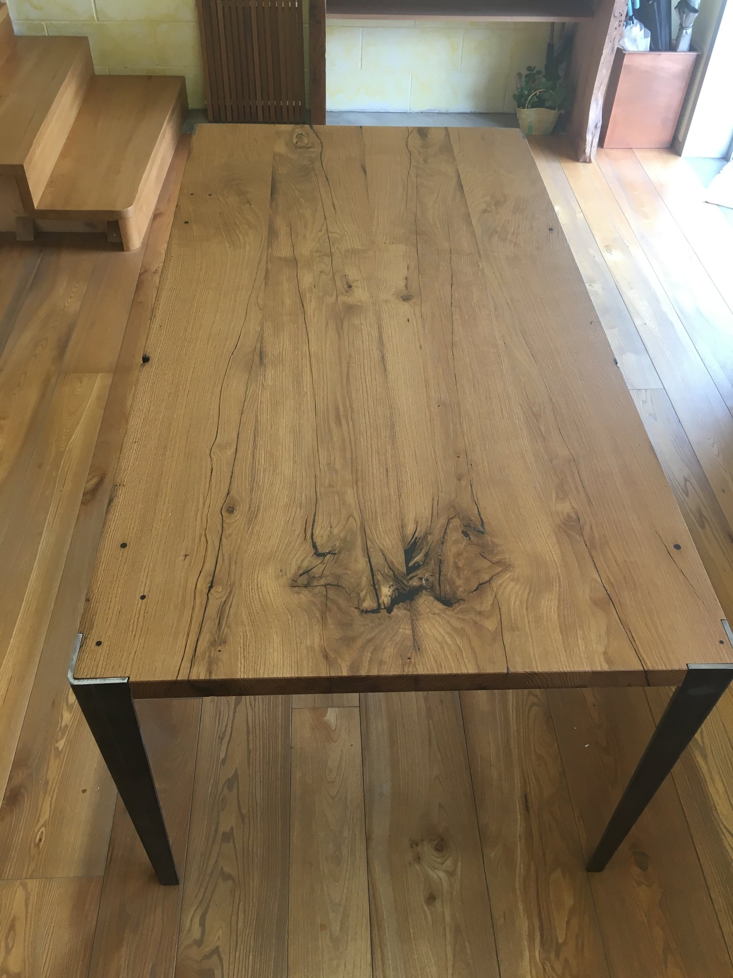 Tavolo in rovere antico, dettaglio piano